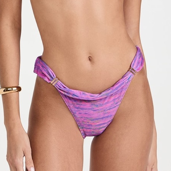 Vix Giverny Embroidered Tri Bikini Top and matching bottom - Picture 4 of 12